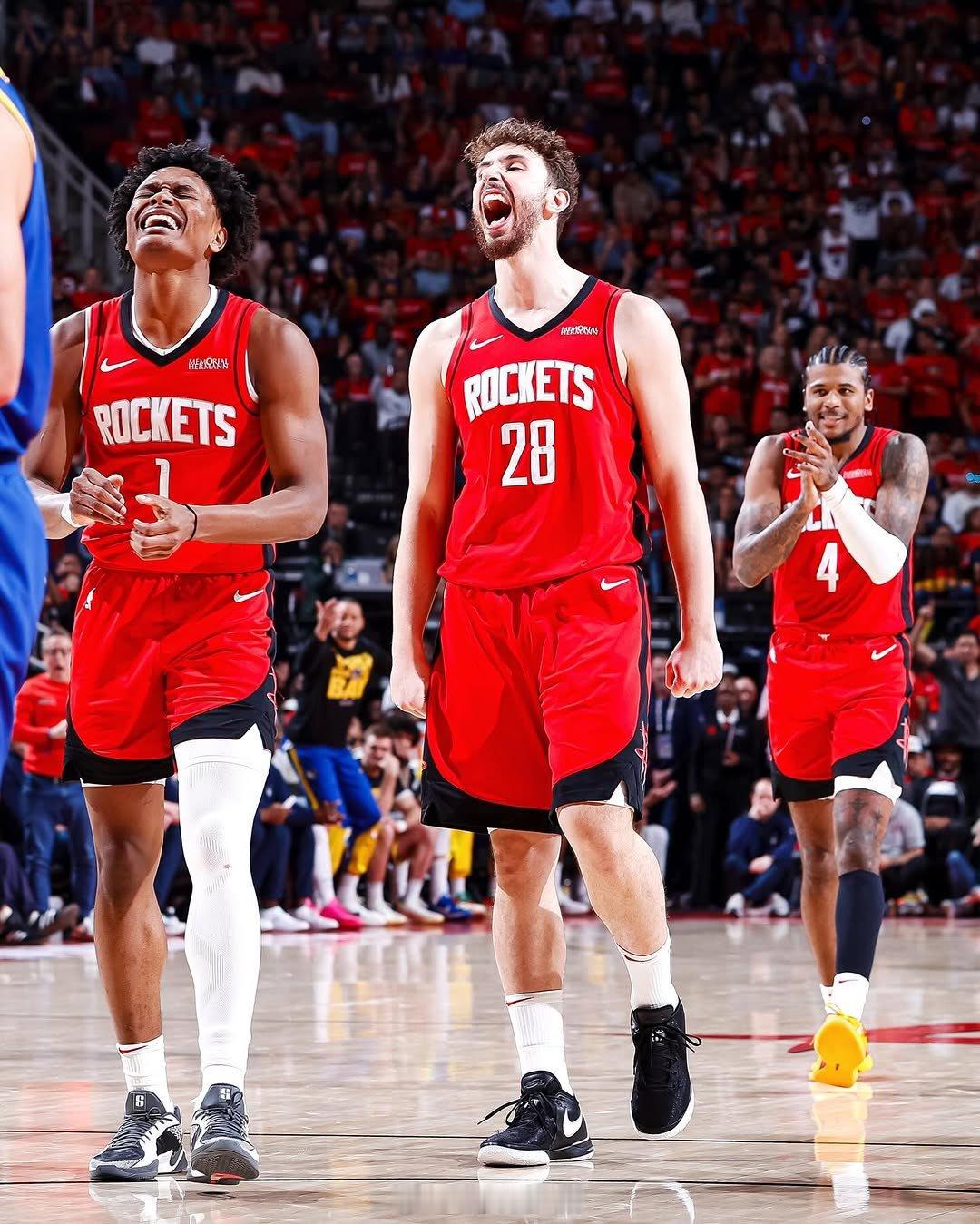 包含NBA季后赛冲刺阶段再迎强敌；印第安纳步行者遗憾出局；主帅态度——赛场秩序良好；纪律约束更严格的词条