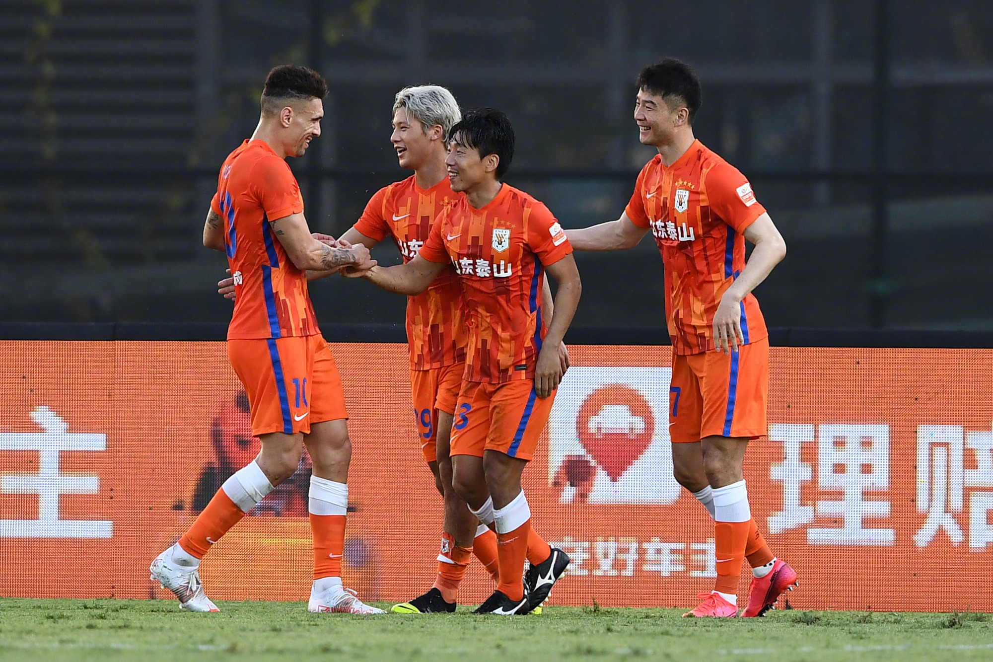 关于山东泰山赛后迎来里程碑，志在德国杯名次提升，话题不断，心理建设被强调的信息