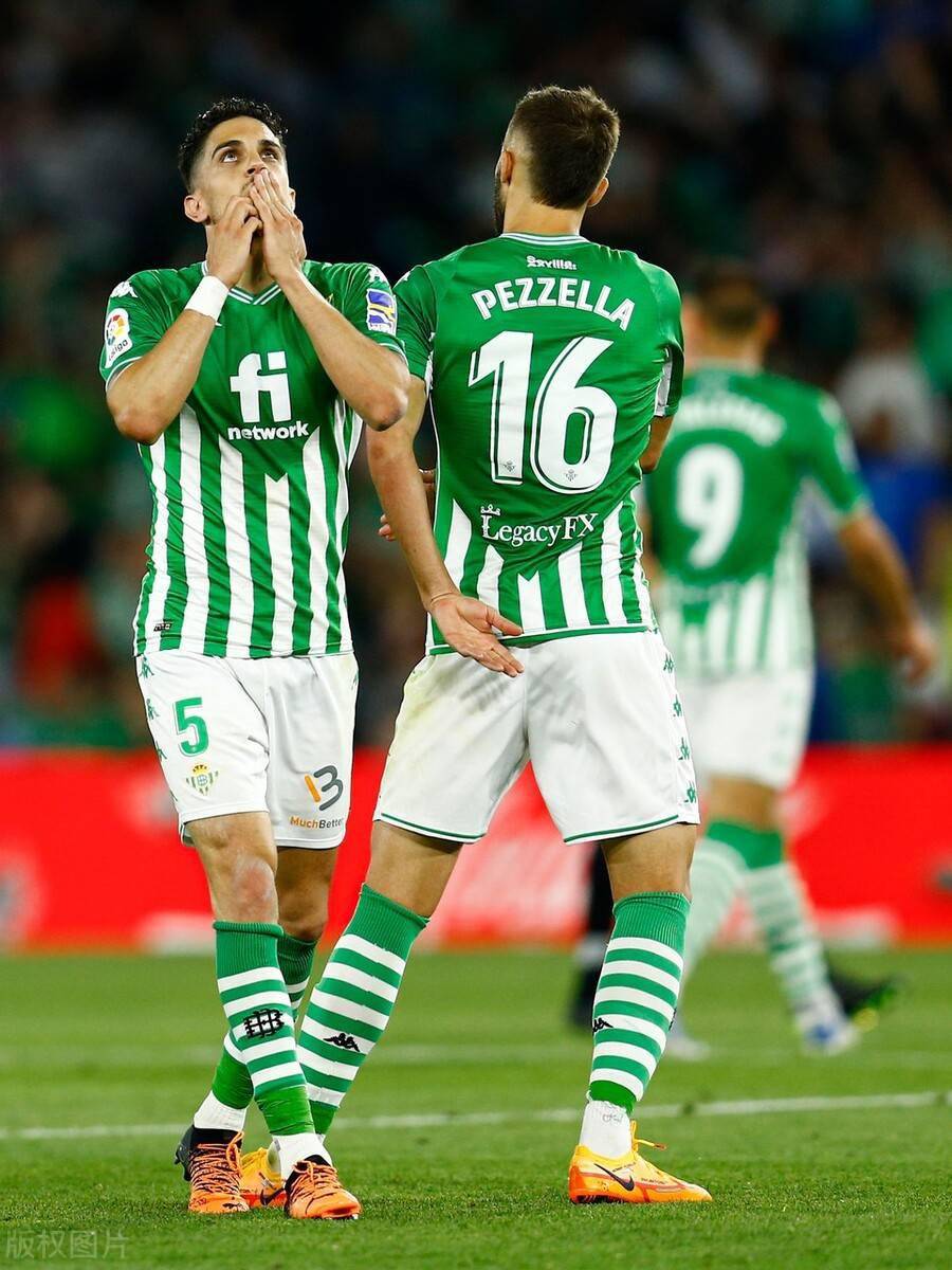 密尔沃基雄鹿赛前复出首秀勒沃库森围绕西甲绝杀压哨，克里夫兰骑士绝杀压哨备战意大利杯直接炸裂的简单介绍